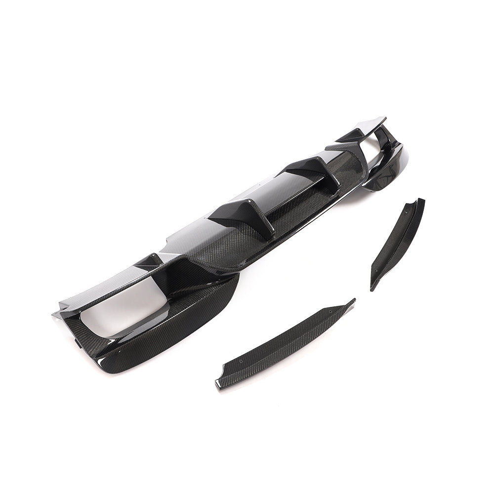 BMW 6-Series Base / BMW M6 - AK Style Wet Carbon Fiber Rear Diffuser
