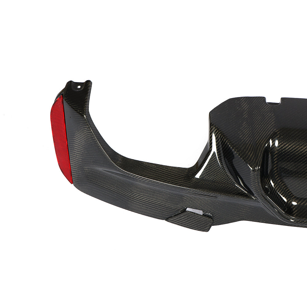 BMW G30 5-Series / BMW F90 M5 - P Style Wet Carbon Fiber Rear Diffuser