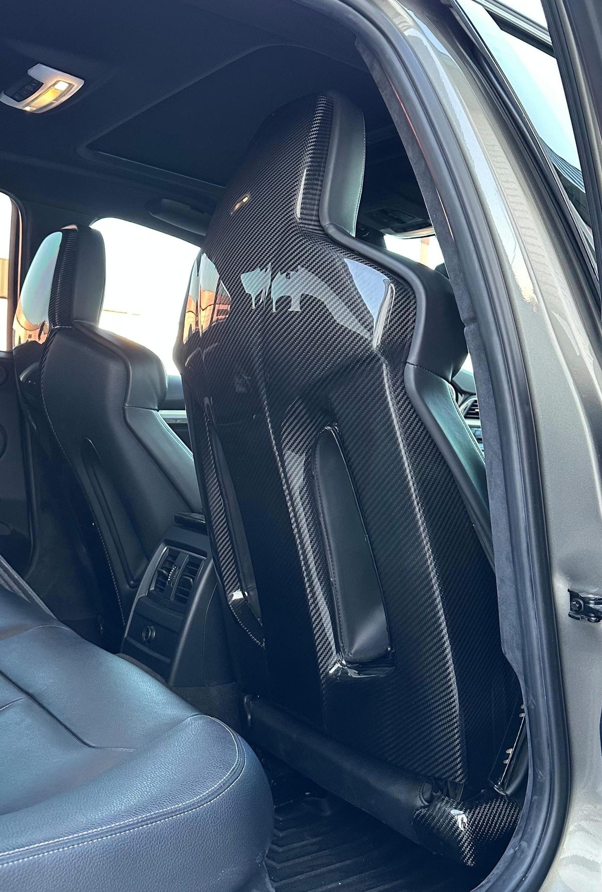 Pre-Preg (Dry) Carbon Fiber Front Bucket Seat Upgrade - F80 F81 M3 F82 F83 M4 F87 M2